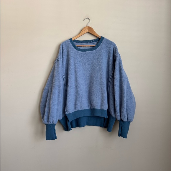 FREE PEOPLE WE THE FREE COZY CAMDEN SWEATSHIRT in FALLING WATER BLUE - Picture 4 of 11